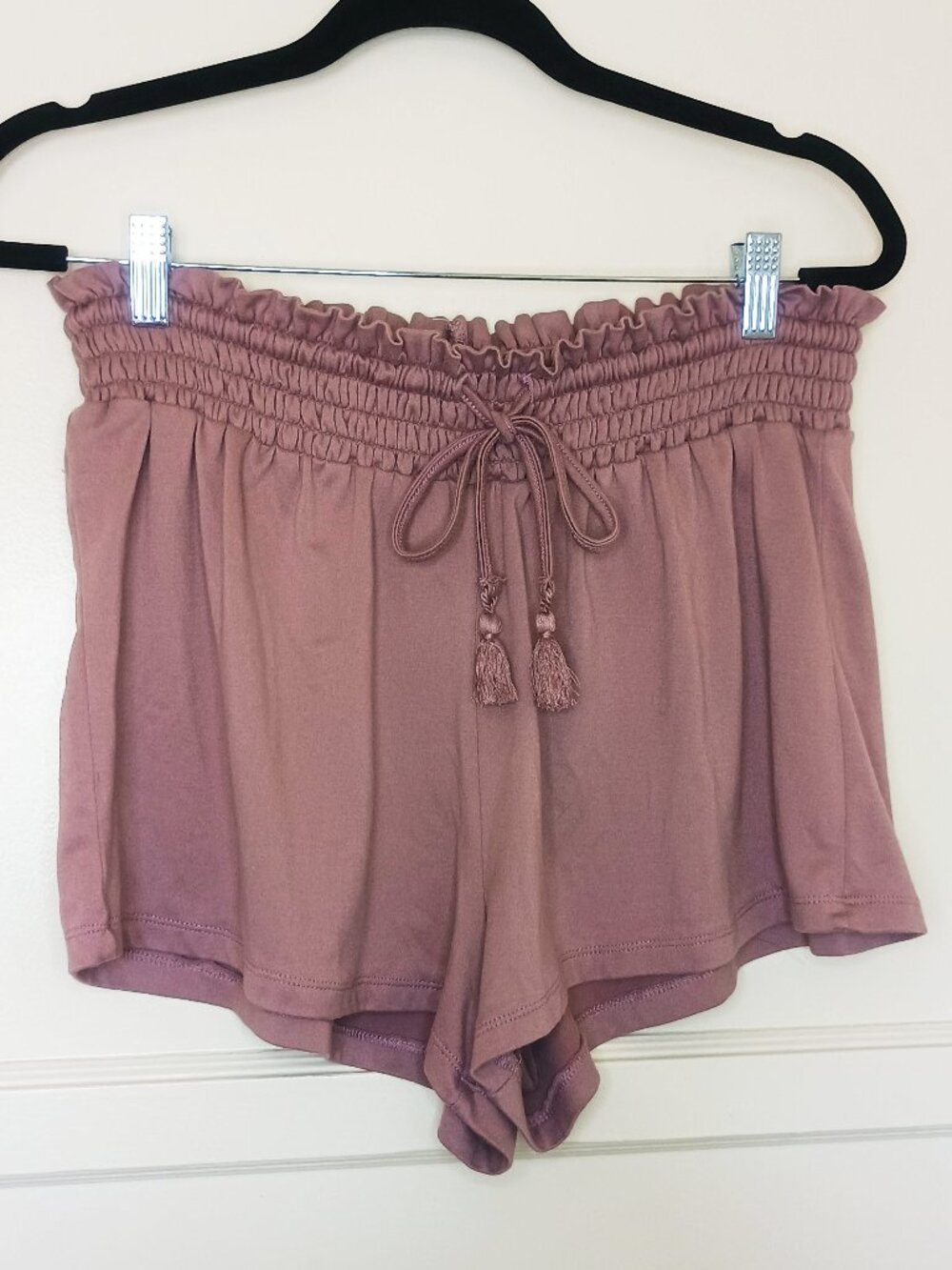 Hot Kiss Women's Dusty Mauve Scrunch Waist Tie Front Shorts Size L Drawstring
